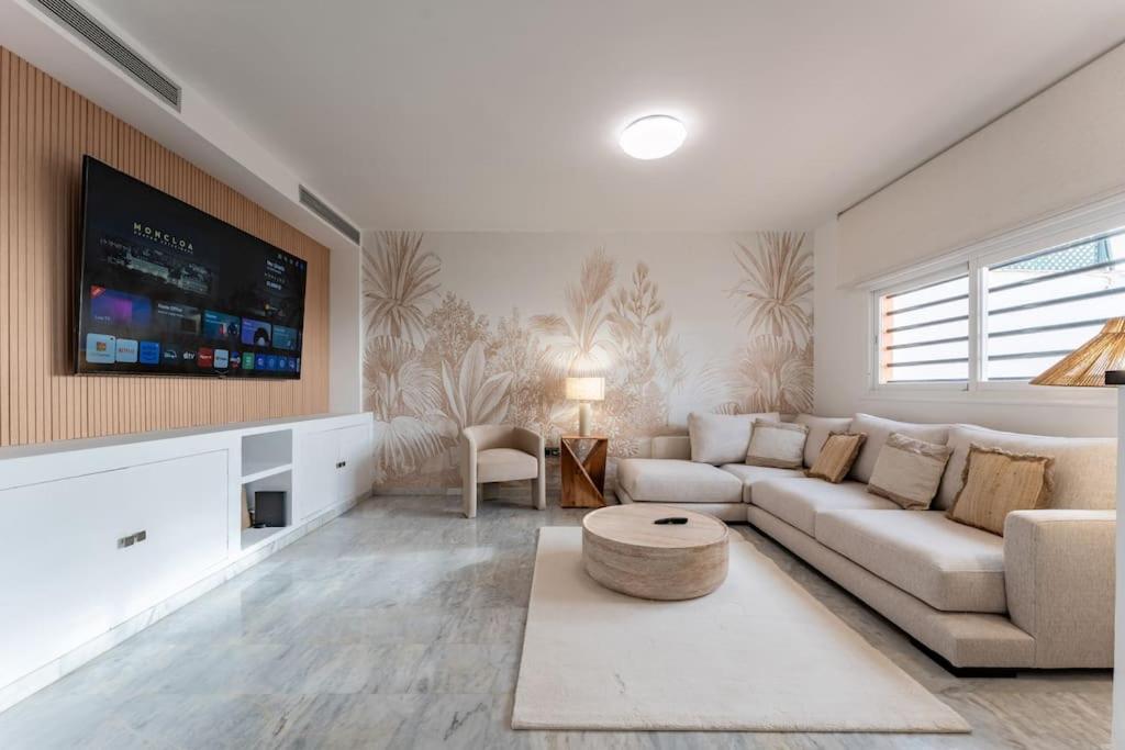Exclusive With Sea View Near Center Holiday home